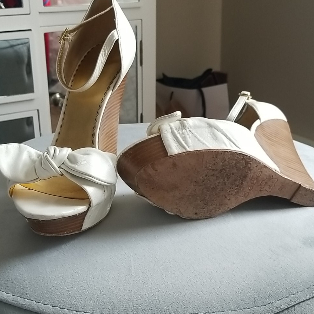 Bebe heels - Picture 4 of 4